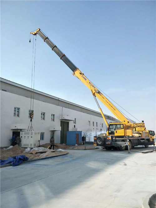 石首市“超载就喊停”—— 吊车的 “重量保镖” 技术