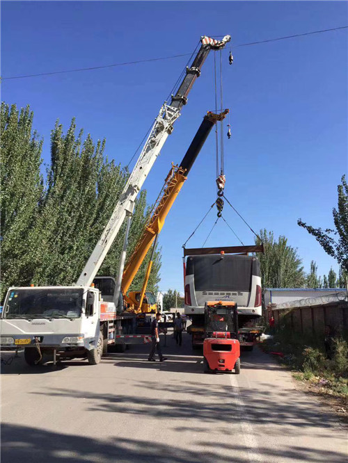 石首市港口集装箱搬运案例